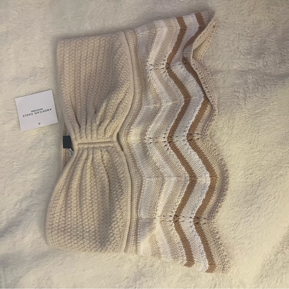 American Eagle Outfitters Cream and Tan Knit Strapless Crop Top